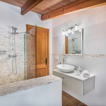 Picassa Villa *